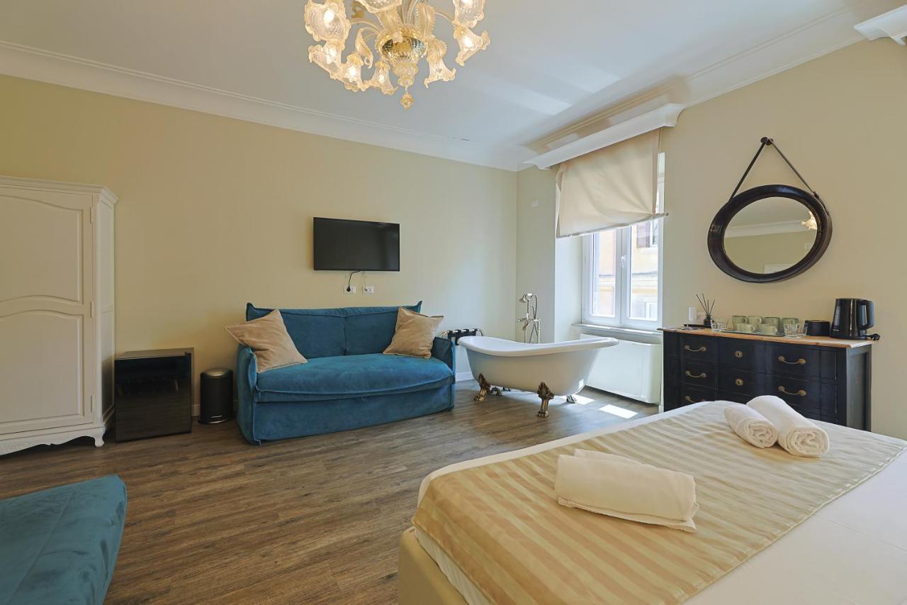 Art House Suites56 Via Del Babuino 56 로마 외부 사진
