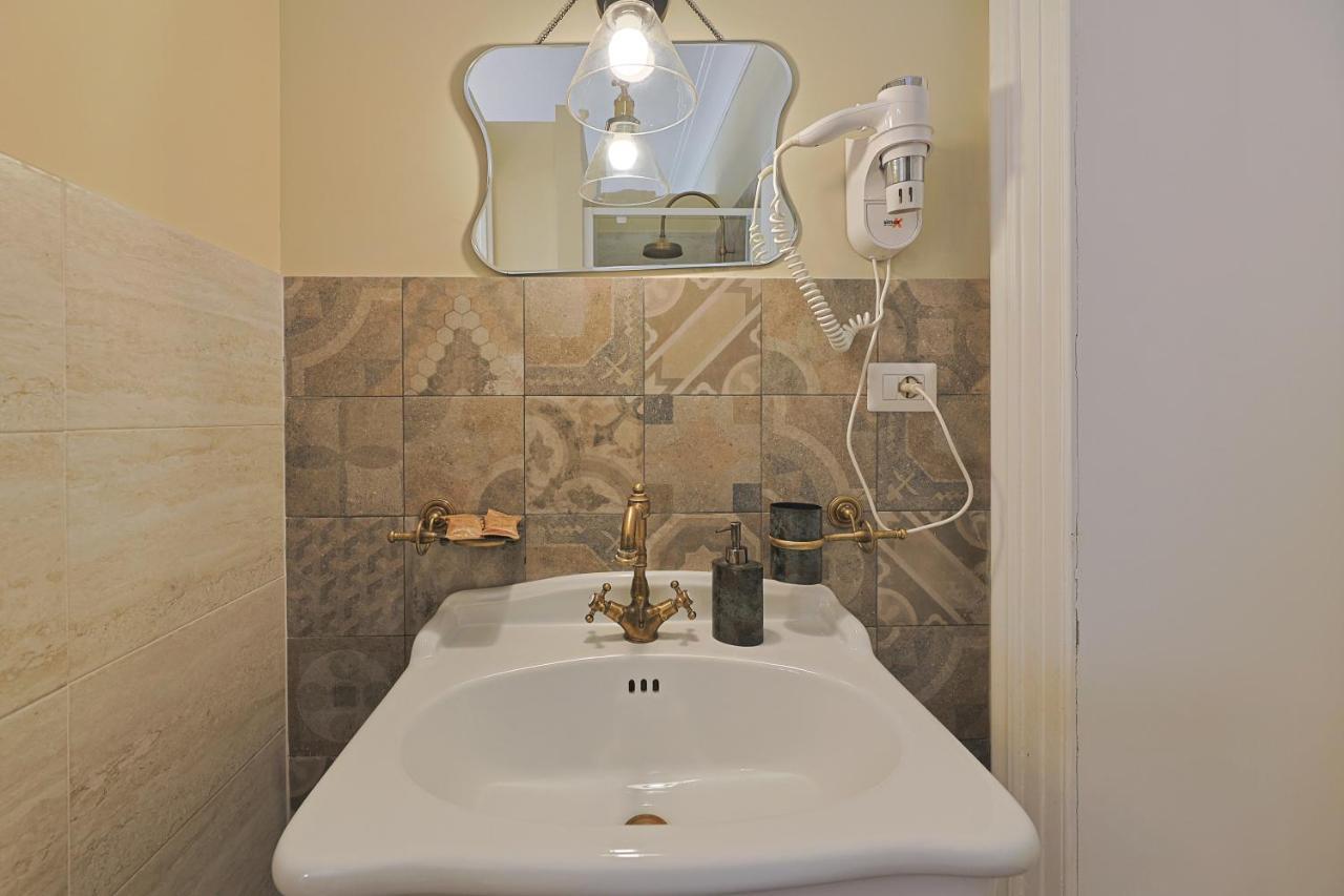 Art House Suites56 Via Del Babuino 56 로마 외부 사진