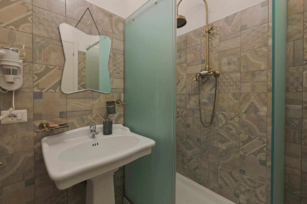 Art House Suites56 Via Del Babuino 56 로마 외부 사진