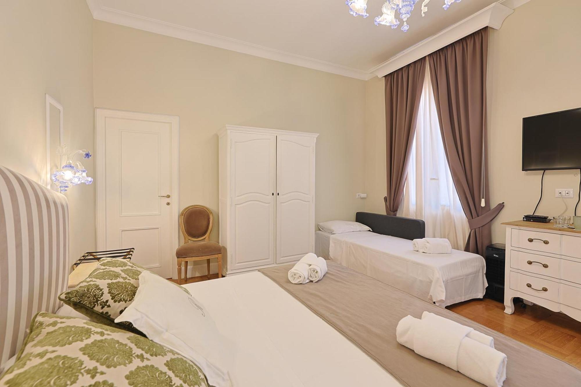 Art House Suites56 Via Del Babuino 56 로마 외부 사진